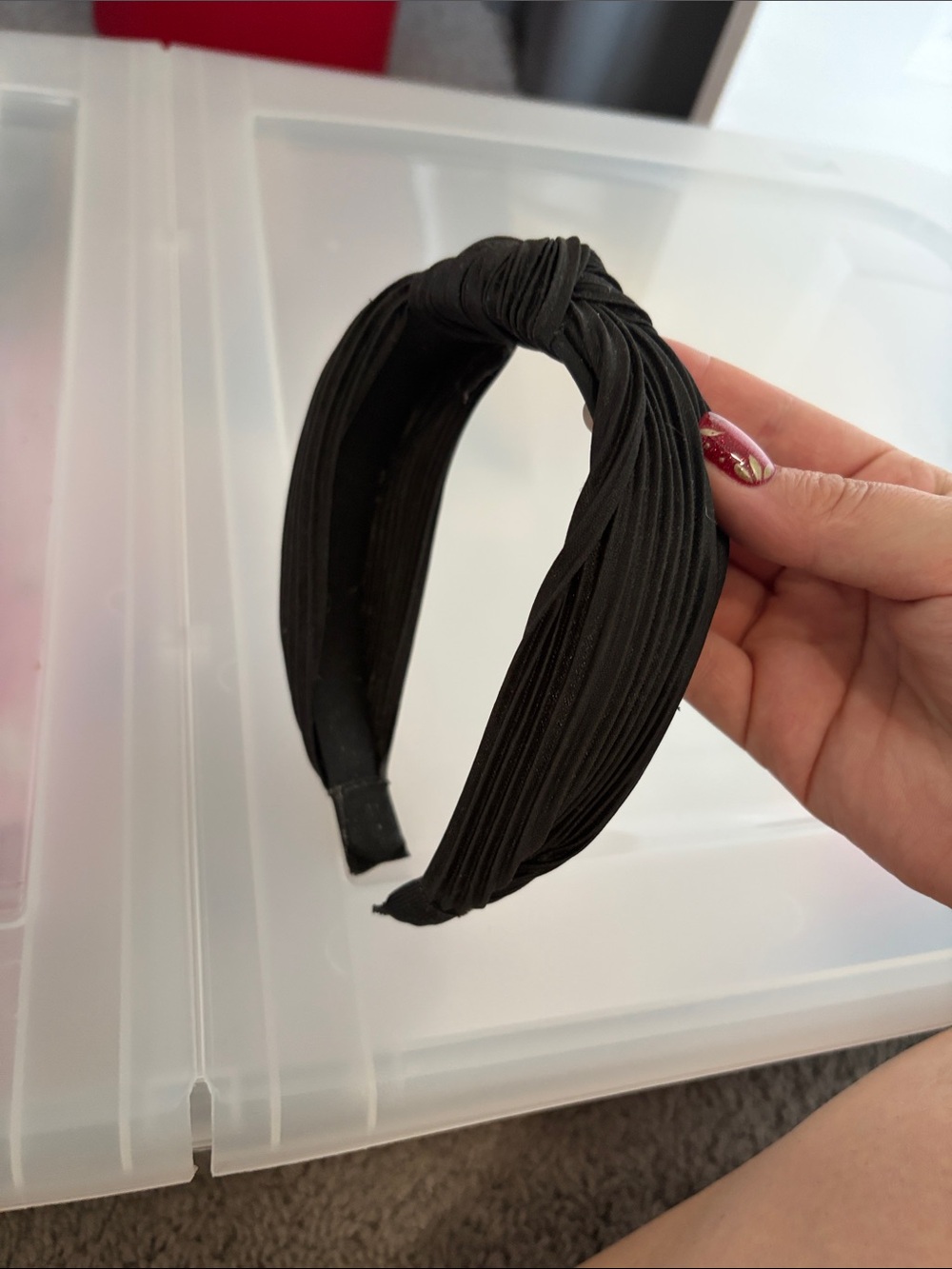 Black Knotted Headband - Women's Hair Accessory